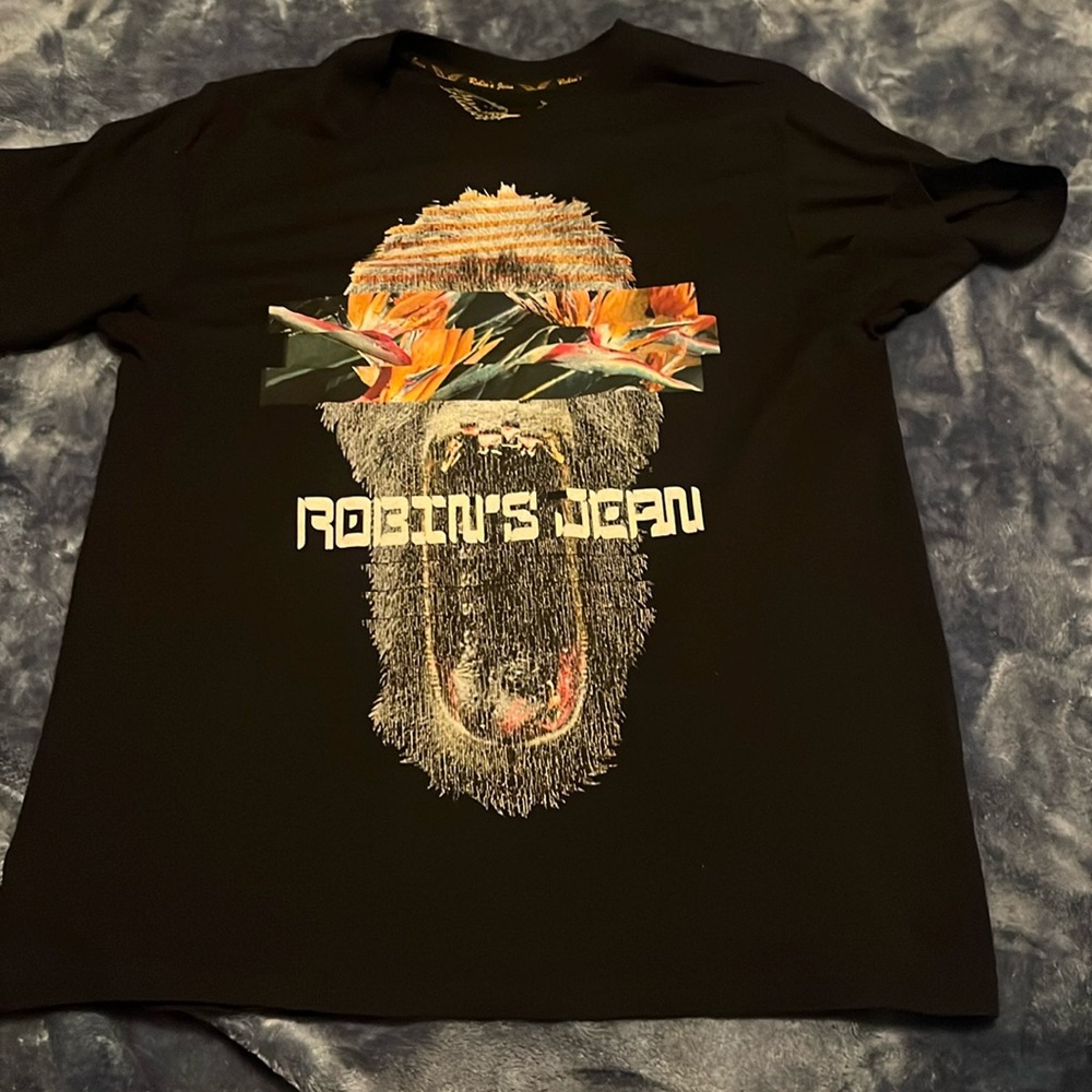 Worn once medium robins jean t’shirt
